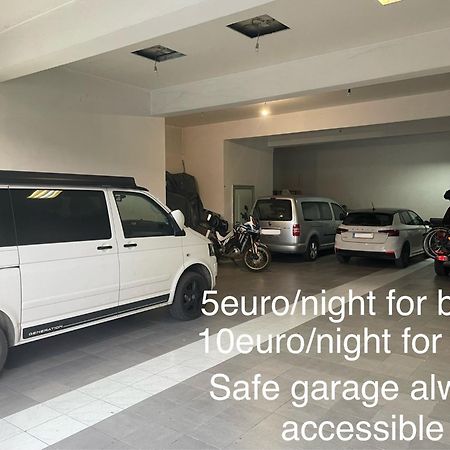 Demi Old Town - Garage Parking Hotel Sarajevo Luaran gambar