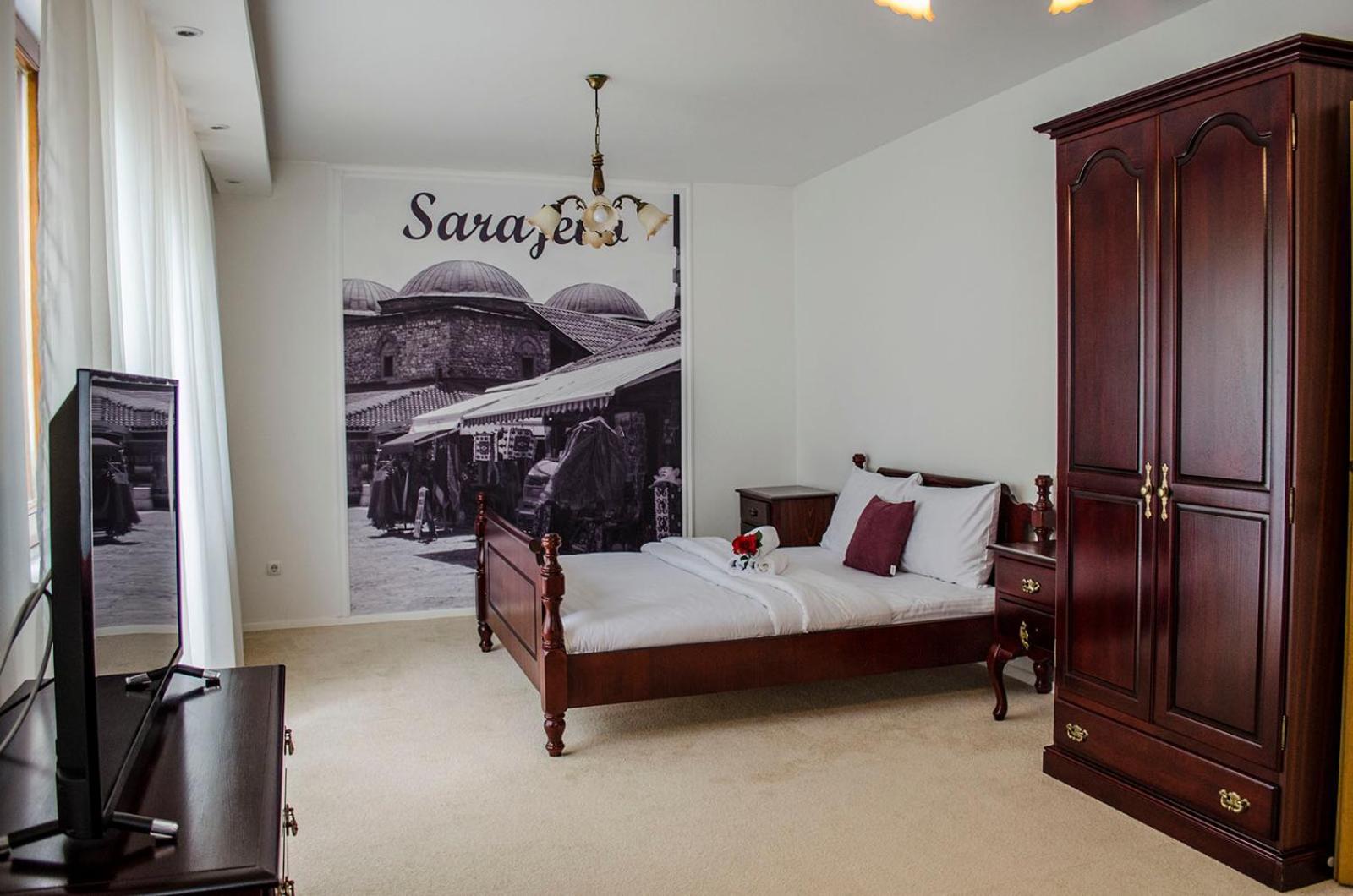 Demi Old Town - Garage Parking Hotel Sarajevo Luaran gambar